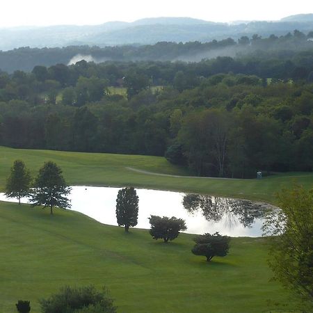 Inn At Lenape Heights-Golf Resort And Event Center Ford City Exterior foto